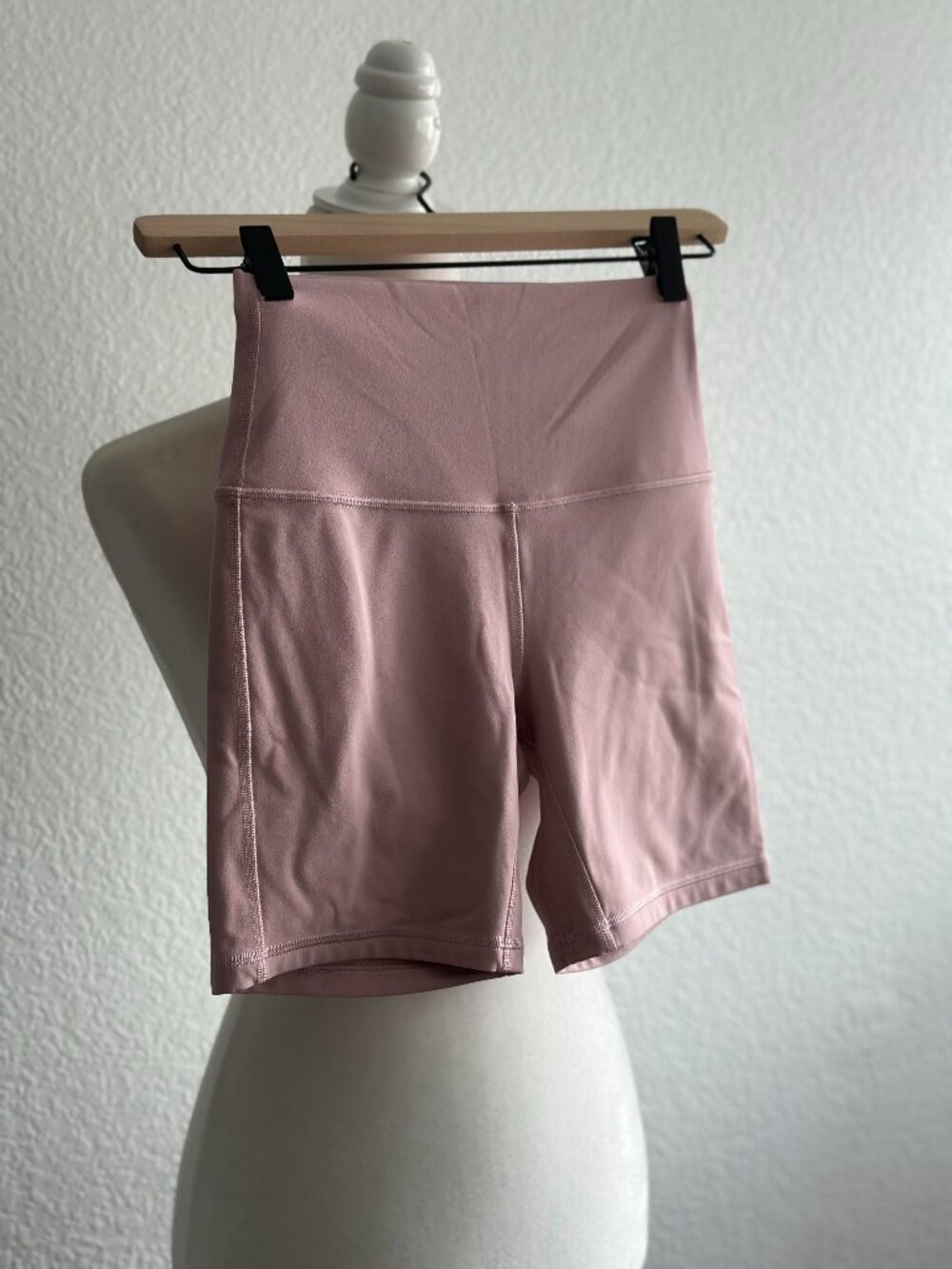 Lululemon Pink High Rise Biker Shorts Yoga Athletic Workout Shorts Size S